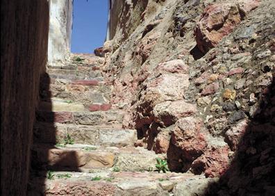 Imagen secundaria 1 - Onda: castillo, área recreativa del Sichar y 'les escaletes dels gats'.