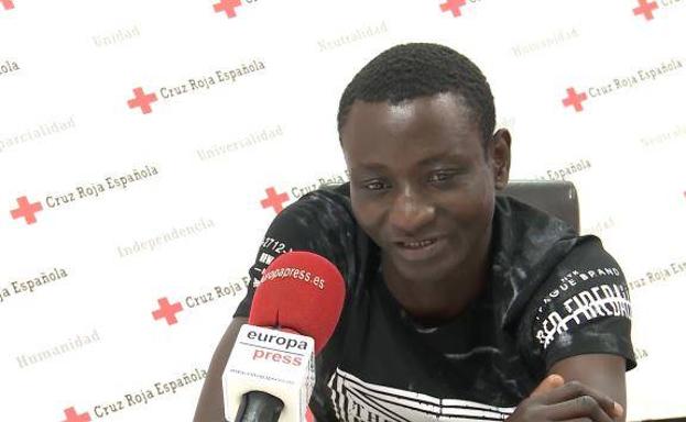 El sueño de Félix Sesay, migrante rescatado por el 'Aquarius': «Quiero ser cirujano»