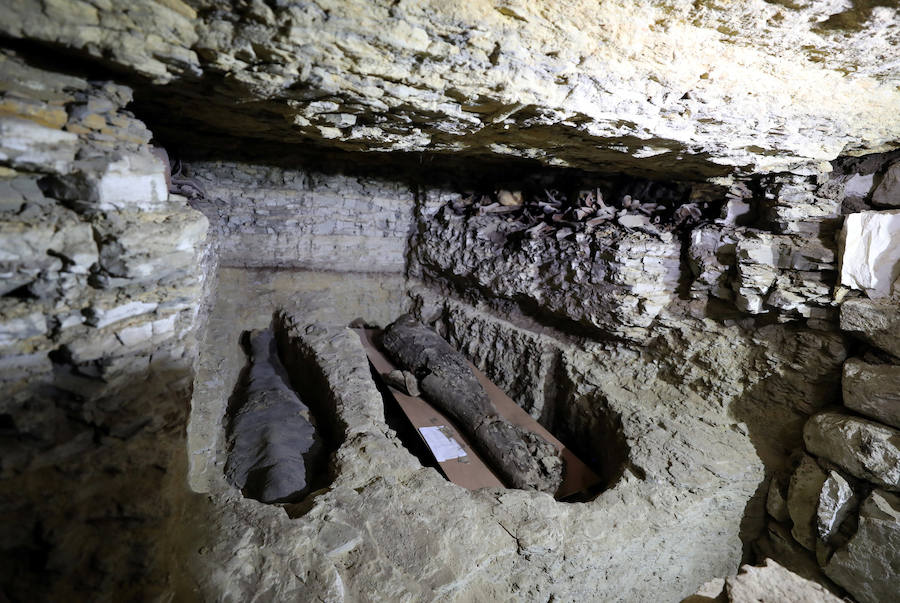 Una torre de treinta metros de profundidad, excavada hace 2.500 años al sur de la pirámide de Unas, en la necrópolis de Sakara, era parte de un centro de momificación y esconde una «mina de oro de información» sobre el arte de preservar los cuerpos de los muertos antes de su viaje al más allá.