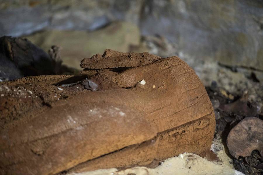 Una torre de treinta metros de profundidad, excavada hace 2.500 años al sur de la pirámide de Unas, en la necrópolis de Sakara, era parte de un centro de momificación y esconde una «mina de oro de información» sobre el arte de preservar los cuerpos de los muertos antes de su viaje al más allá.