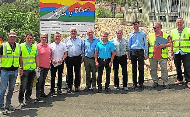 El responsable provincial se ha desplazado a Murla para firmar con el alcalde el acta de replanteo de las obras.