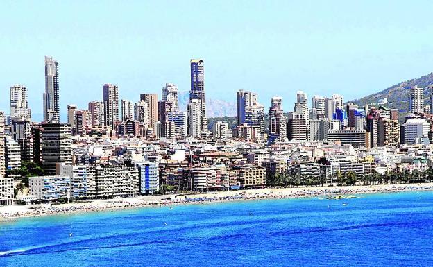 Vista general de la playa de Benidorm.