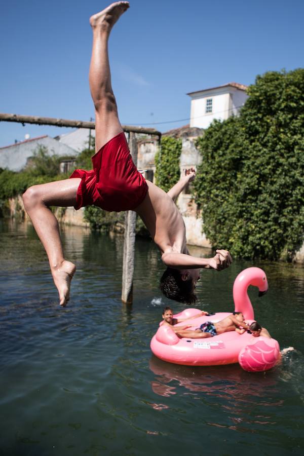Imágenes de Portugal, donde también sufren ola de calor.