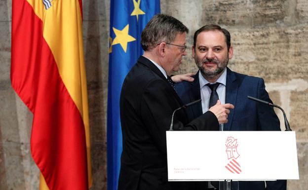 El presidente de la Generalitat, Ximo Puig, y el ministro José Luis Ábalos, tras su reunión de ayer en Valencia.