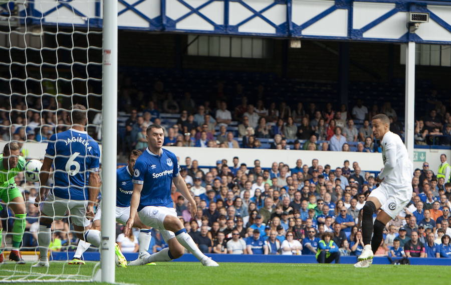 Estas son las imágenes que deja el amistoso en Goodison Park