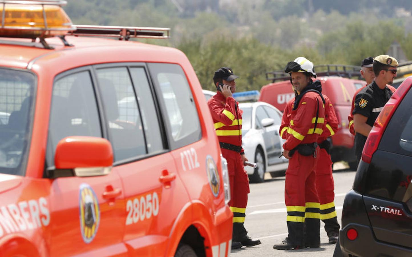 Más de 600 efectivos terrestres para tratar de sofocar el incendio forestal de Llutxent