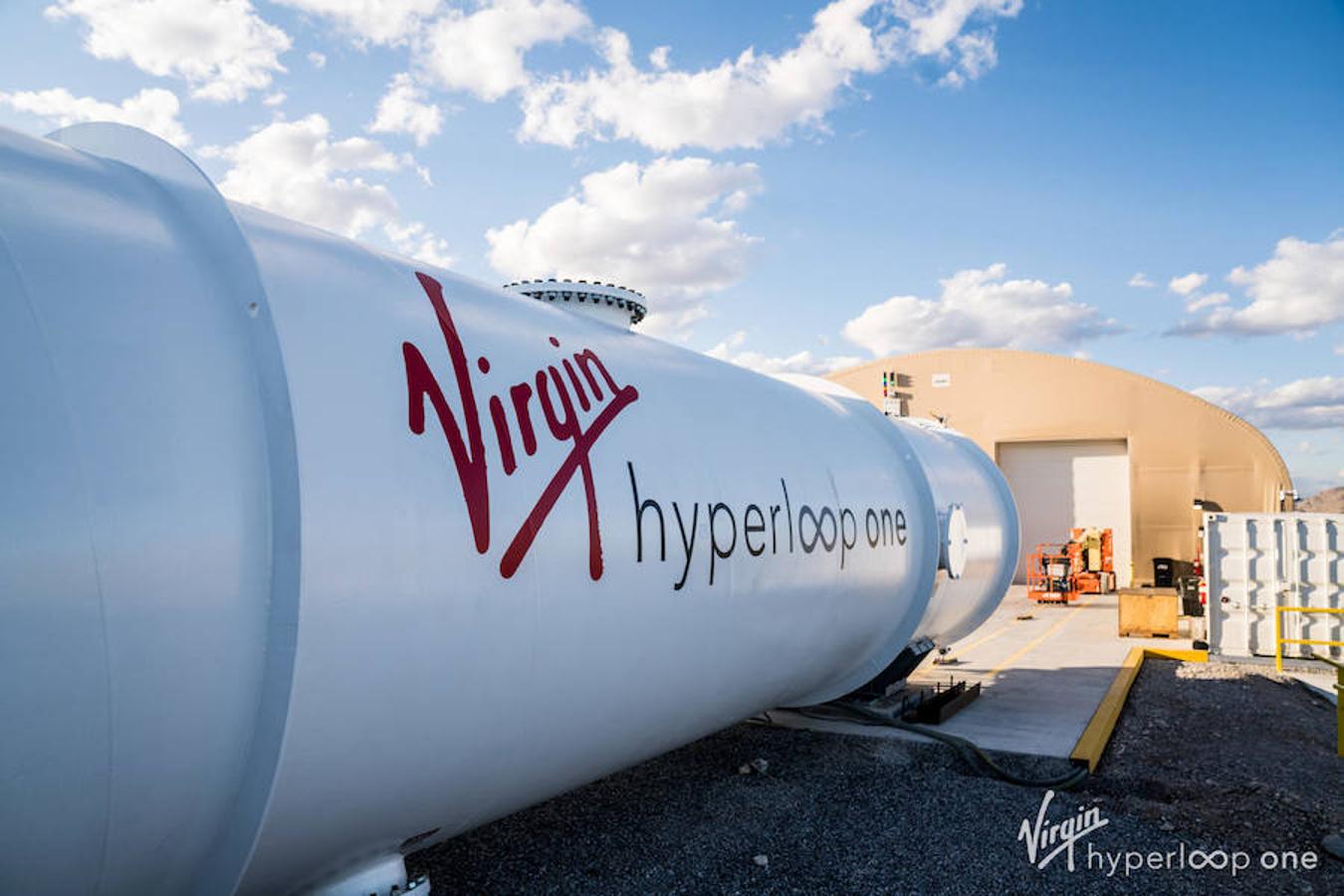 Según Adif, el desarrollo del Hyperloop conlleva innovación en materiales, sistemas de levitación magnética, seguridad en túneles, técnicas de electrónica, telecomunicaciones y telemática.