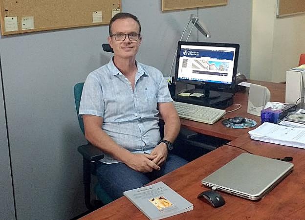 El profesor de la Universitat de València, Javier Orenga. 