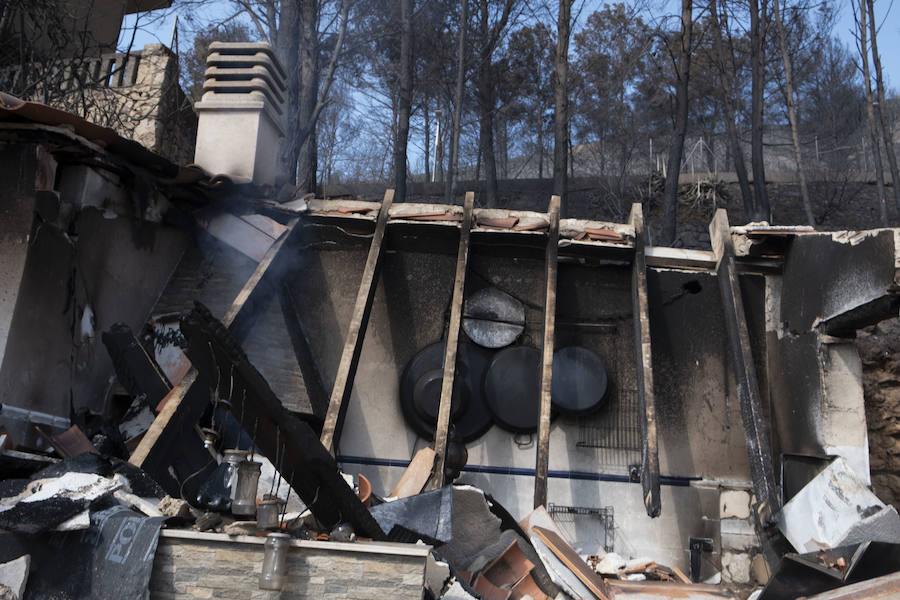 Fotos: Así han quedado las casas tras el incendio de LLutxent