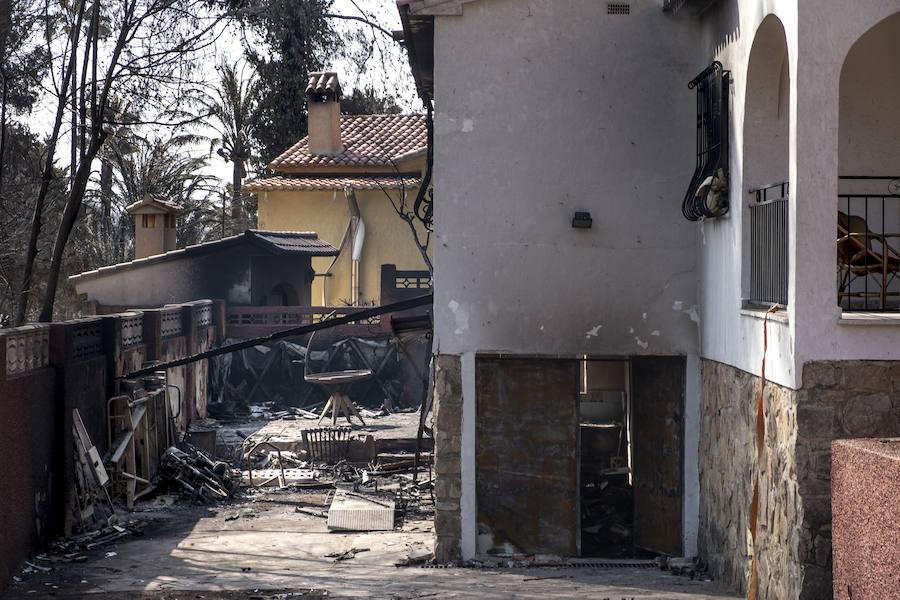 Fotos: Así han quedado las casas tras el incendio de LLutxent