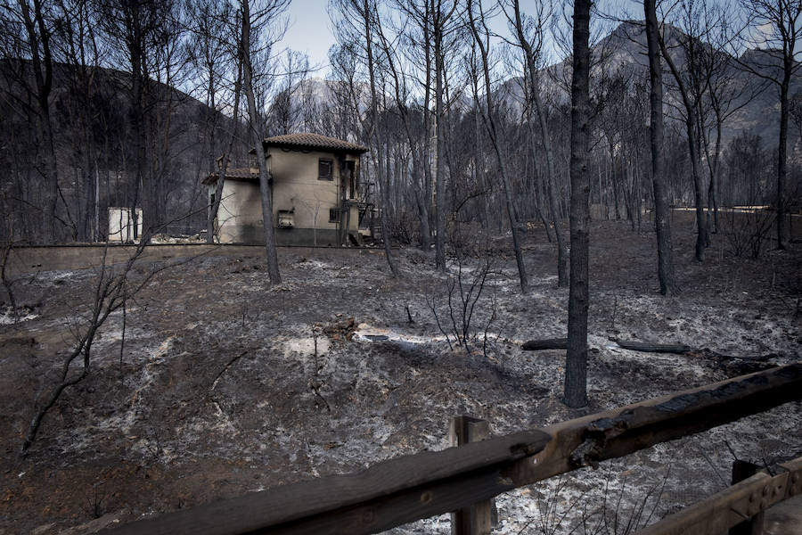 Fotos: Así han quedado las casas tras el incendio de LLutxent