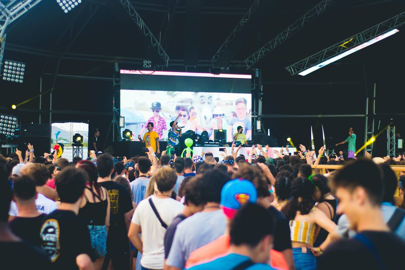 Fotos: Fiesta y música en el Medusa de Cullera