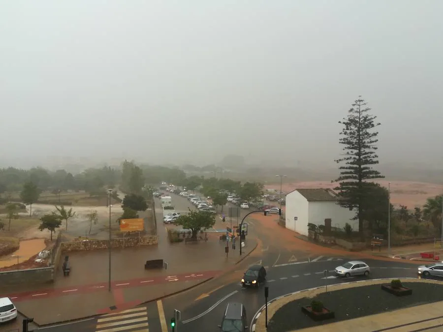 Fotos: Una tormenta de verano inunda Dénia en pleno mes de agosto