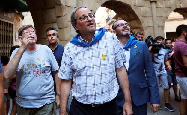 Quim Torra visita el domingo las fiestas del barrio de Gracia, en Barcelona.