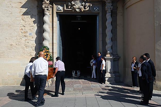 Entierro de la víctima, el miércoles, en Torrent. 