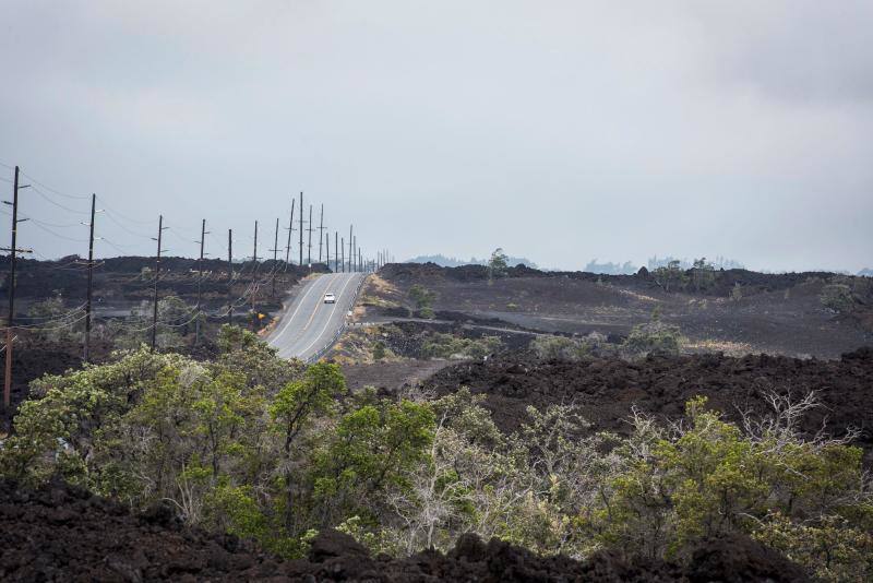 El huracán Lane golpeará entre el jueves y el viernes con fuerza a Hawái, en alerta ante los fuertes vientos, gran oleaje y lluvias torrenciales capaces de causar inundaciones y deslizamientos de tierra. Lleva vientos de 240 km/h y se esperan acumulaciones de entre 250 y 380 mm de lluvia, con hasta 500 mm en algunas zonas.