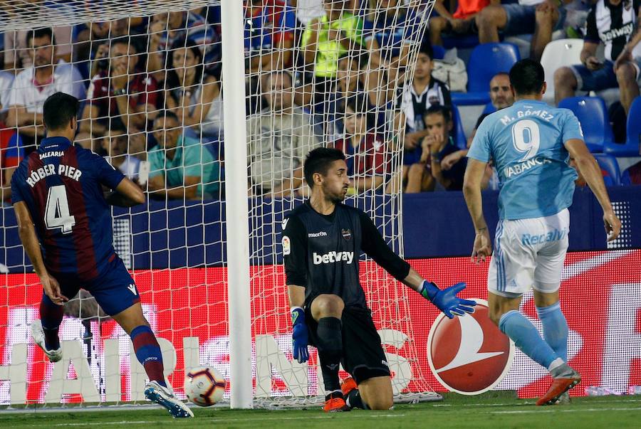 Estas son las imágenes que deja el partido de la segunda jornada de la Liga en el Ciutat de València