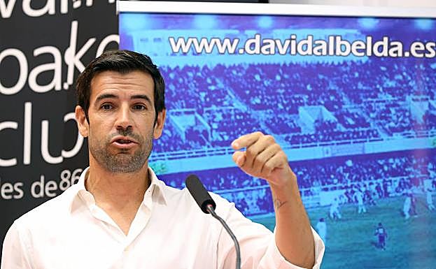 David Albelda en la presentación su candidatura para la FFCV.