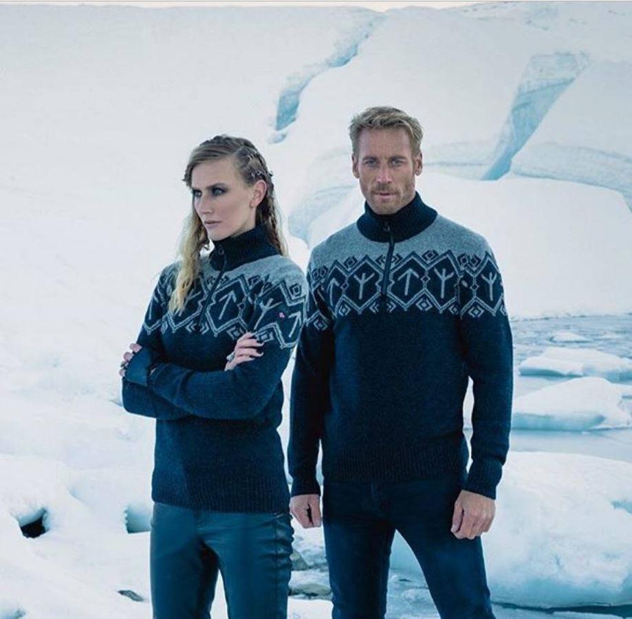 Noruega fue noticia durante los Juegos Olímpicos de Pyeongchang 2018 debido al jersey de su equipación oficial. Muchos lo compararon con la equipación nazi de la Segunda Guerra Mundial. Unas runas nórdicas de aires vikingos (los nazis las utilizaron durante el III Reich) impresas en la parte superior fueron las causantes del revuelo.