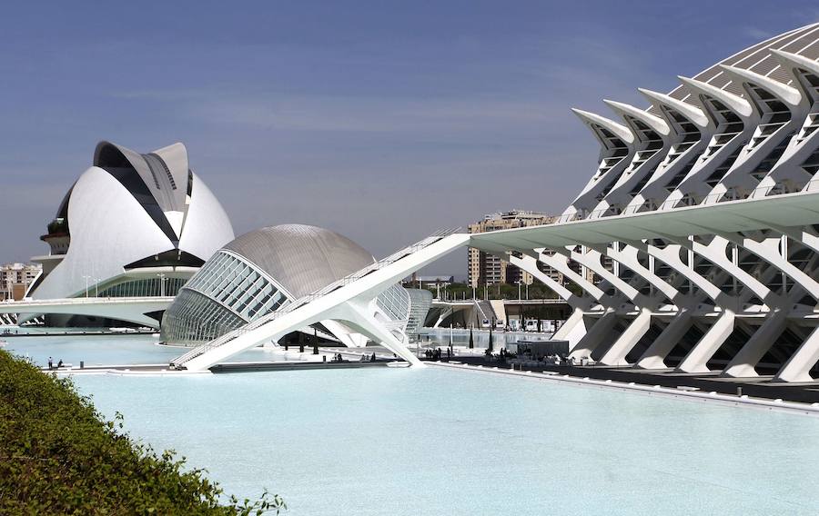 La Ciudad de las Artes y las Ciencias de Valencia acoge la exposición Travelling Bricks.