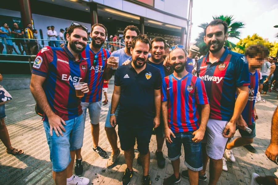 Fotos: Búscate en el Levante UD - Valencia CF de la jornada 3