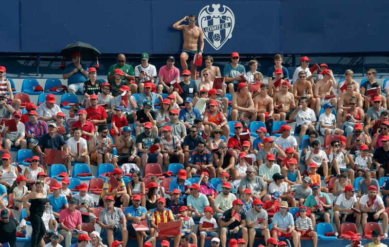 Fotos: Fotos del Levante UD - Valencia CF