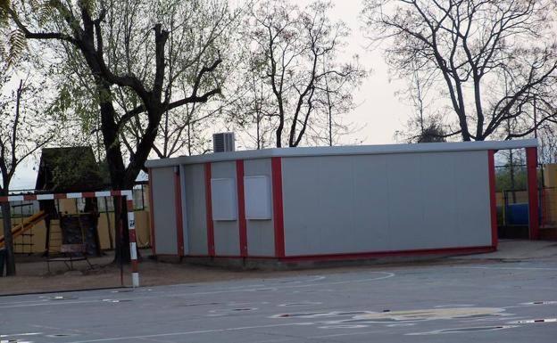 Barracones en un colegio de la Comunitat 