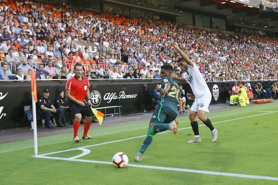 Estas son las mejores imágenes del partido de la jornada 4 de la Liga en Mestalla