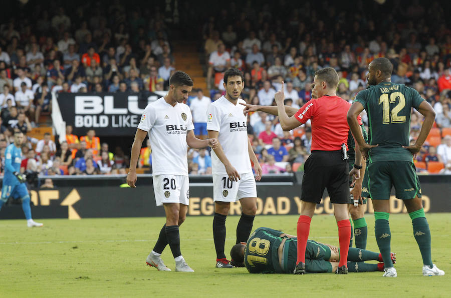 Estas son las mejores imágenes del partido de la jornada 4 de la Liga en Mestalla