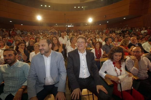 José Luis Ábalos, ministro y secretario de Organización del PSOE, junto al presidente Ximo Puig. 