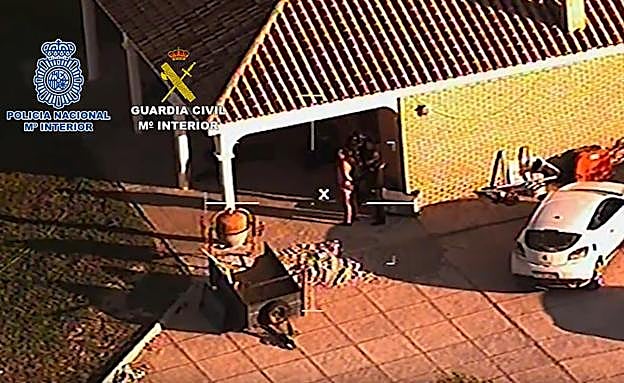 Momento de la detención de los traficantes. 