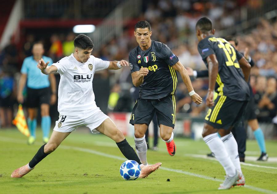 Estas son las mejores imágenes del partido de la primera jornada de Champions en Mestalla