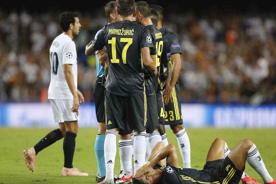 Estas son las mejores imágenes del partido de la primera jornada de Champions en Mestalla