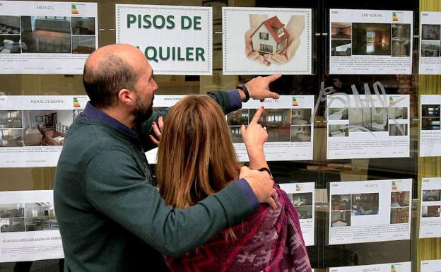 La Generalitat multará con hasta 3.000 euros a los bancos y grandes propietarios que se nieguen a poner en alquiler social sus viviendas