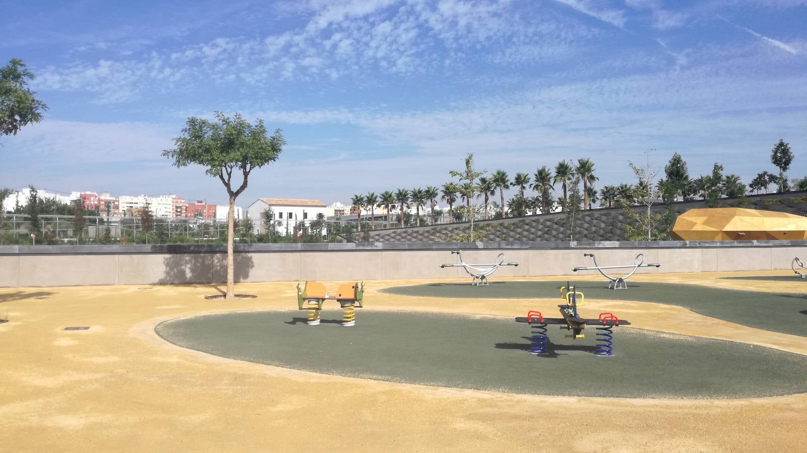 El Parque Central de Valencia comienza a ser una realidad. El avance de las obras ya permite ver cómo será uno de los pulmones de la ciudad y otro punto de encuentro para el deporte y el ocio.