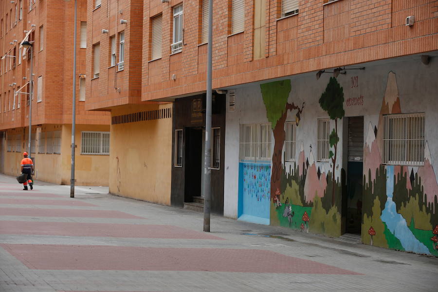 La madre de las pequeñas, de 3 y 6 años, reside en otro domicilio y ha sido trasladada a un centro hospitalario para recibir atención psicológica