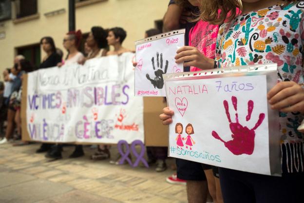 Concentración en Castellón contra el crimen. 