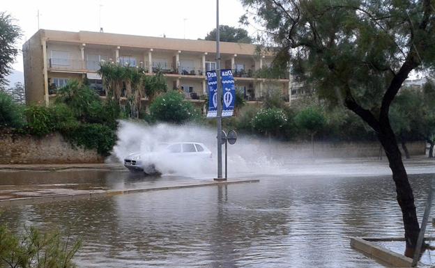 El tiempo en Valencia | Las tormentas se desatan con fuerza en Valencia y dejan más de 30 l/m2 en unas horas