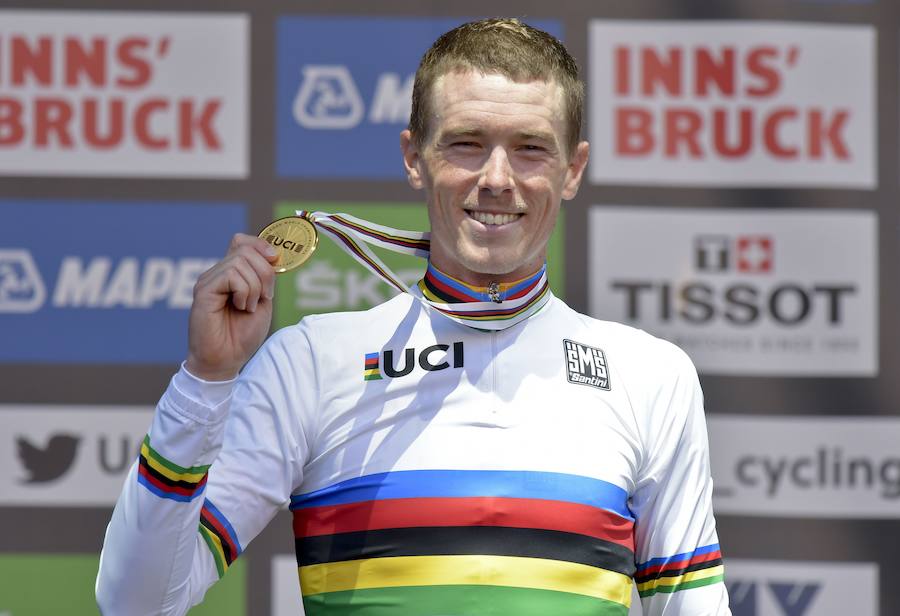 Rohan Dennis, con el maillot arcoiris. 