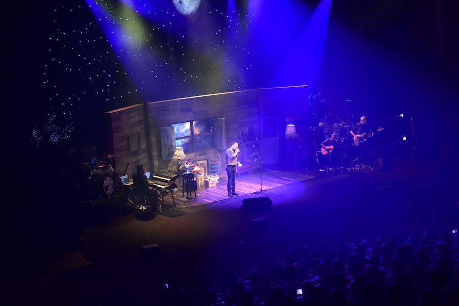 Fotos: Concierto de Ismael Serrano en el Palau de les Arts de Valencia