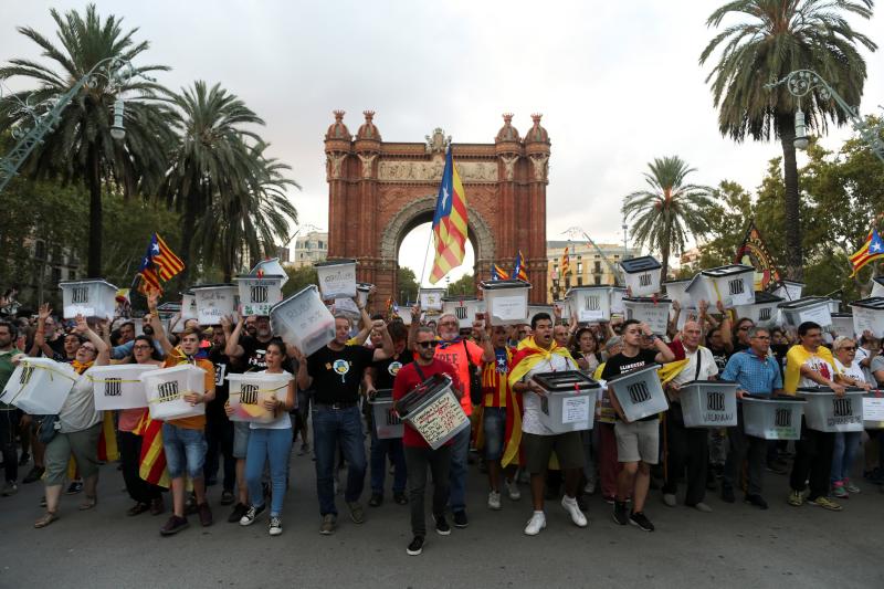 180.000 personas han acudido a la manifestación de Barcelona para conmemorar el primer aniversario del 1-O, según la Guardia Urbana