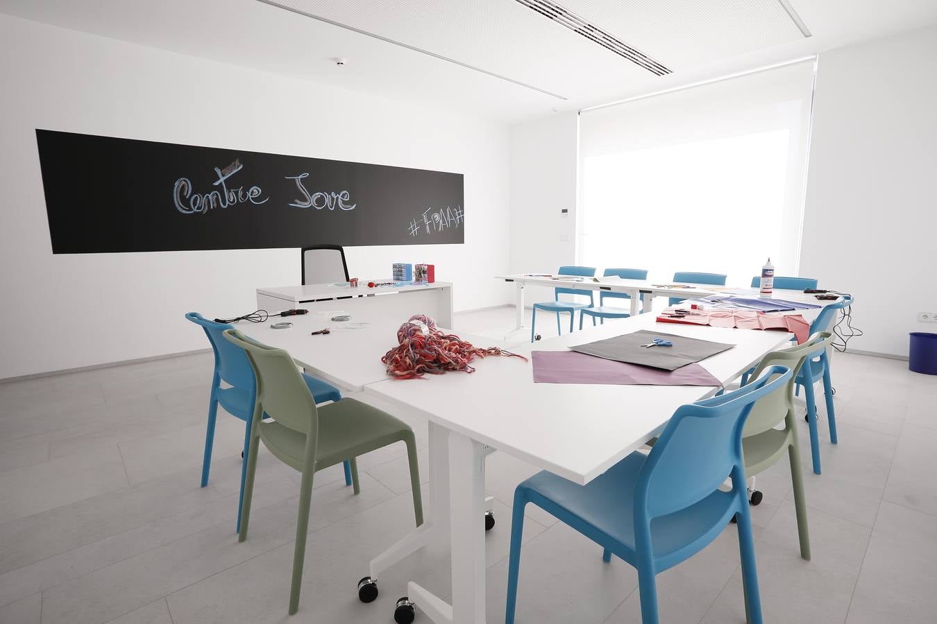 La Fundació Per Amor a l'Art (FPAA) ha presentado este miércoles su Centre Jove, un proyecto del área social de la entidad para ofrecer «apoyo convivencial y educativo» a menores vulnerables de entre 12 y 16 años, que estará ubicado en un edificio de nueva construcción en el conjunto Bombas Gens. 