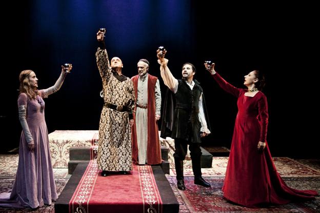 Sala Russafa arranca con 'Matar al rey'