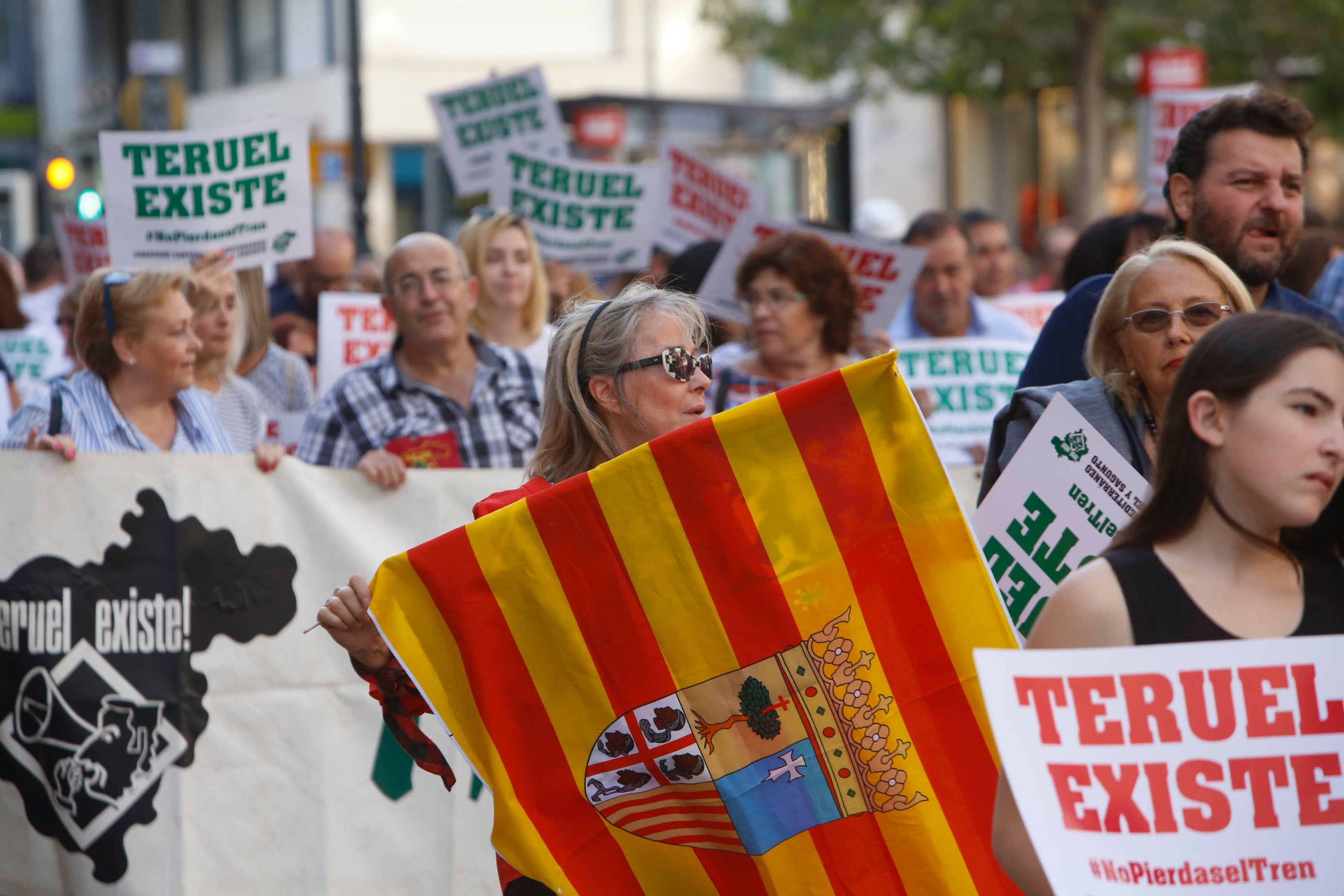 Fotos: Manifestación por el Corredor Cantábrico-Mediterráneo en Valencia