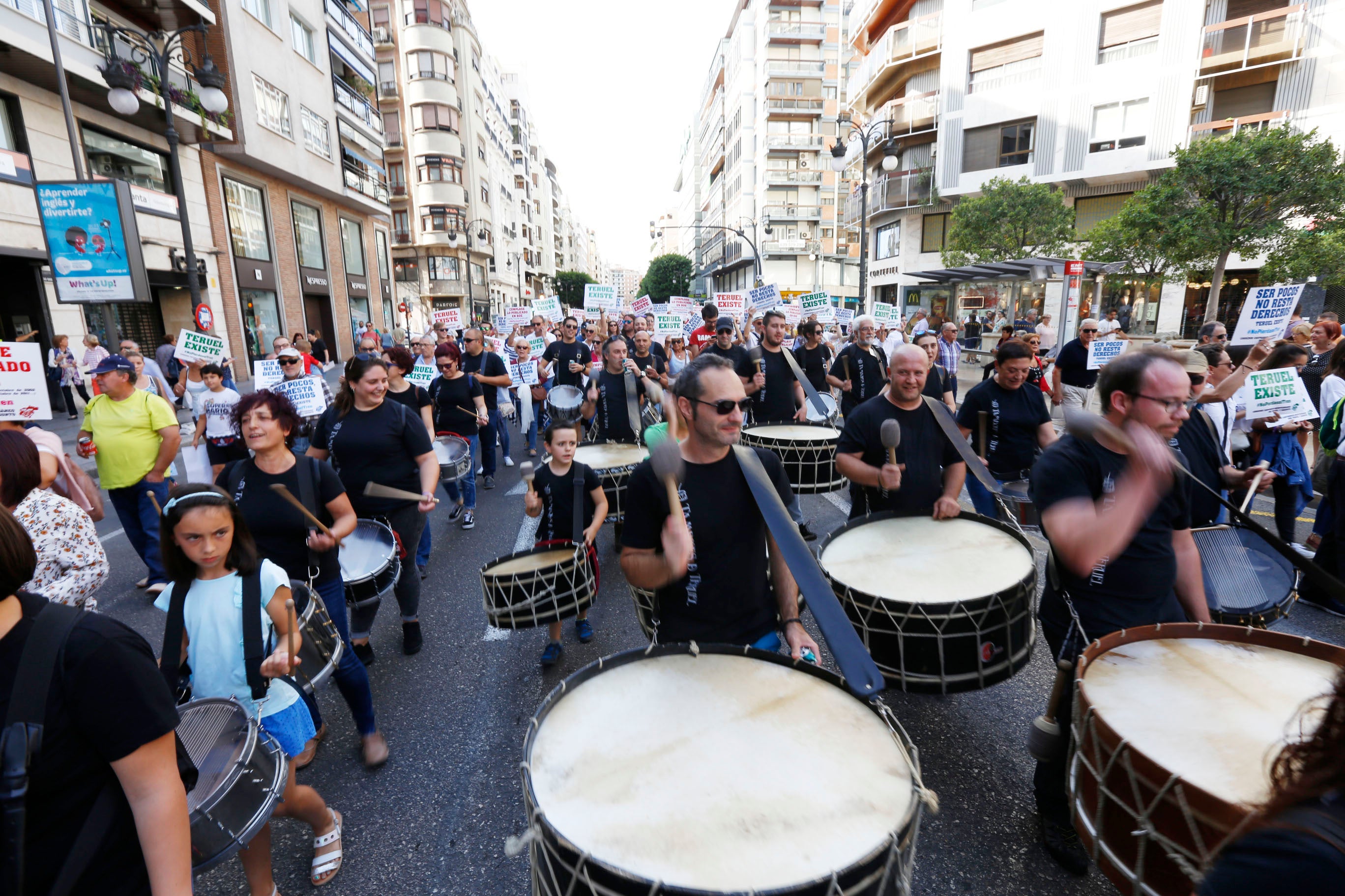 Fotos: Manifestación por el Corredor Cantábrico-Mediterráneo en Valencia