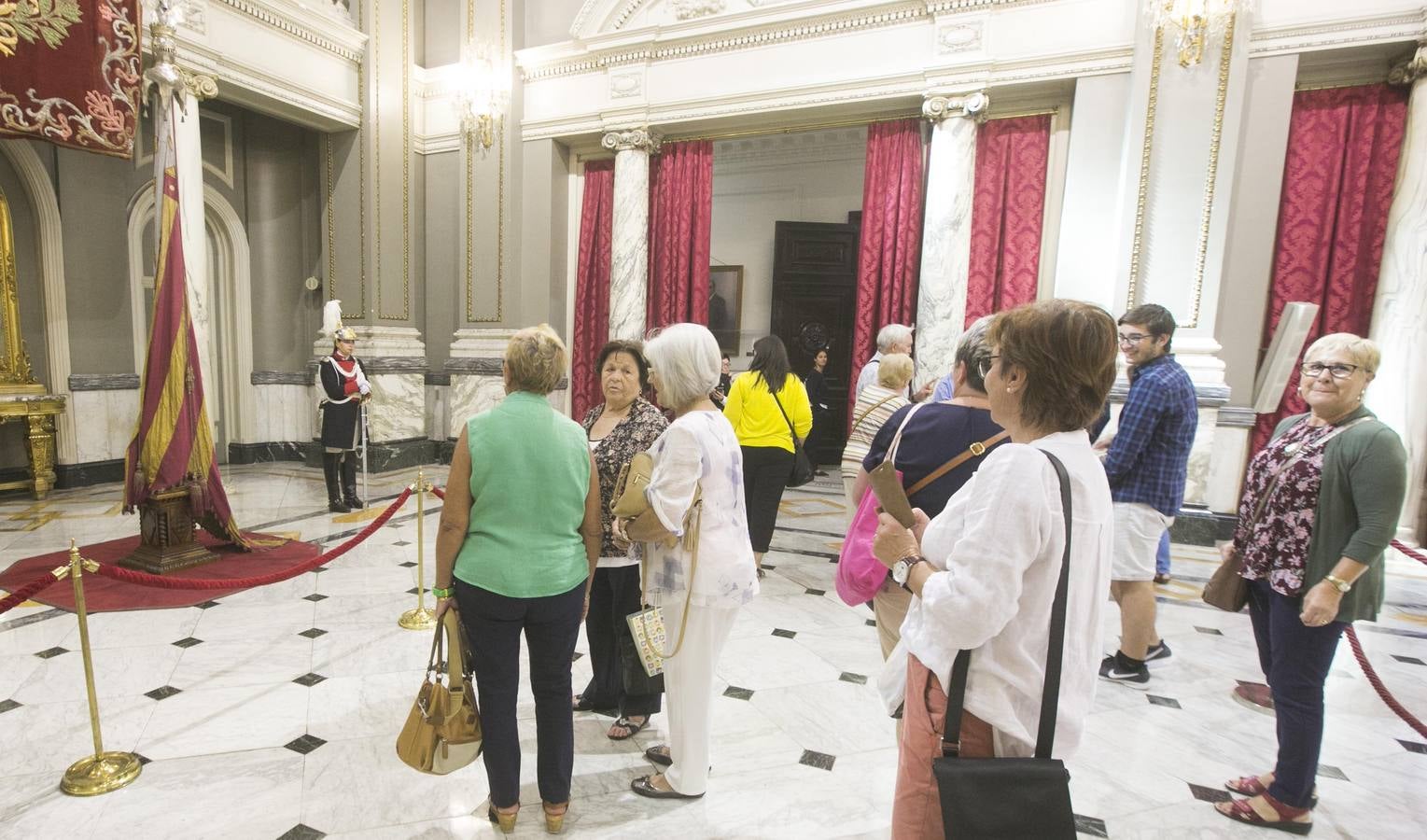 Fotos: Fotos de la exposición de la Reial Senyera