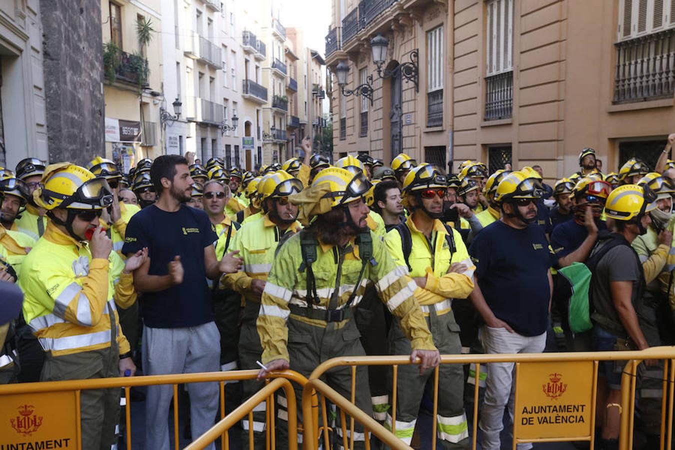 Fotos: Valencia se convierte en un &#039;manifestódromo&#039; el 9 d&#039;Octubre