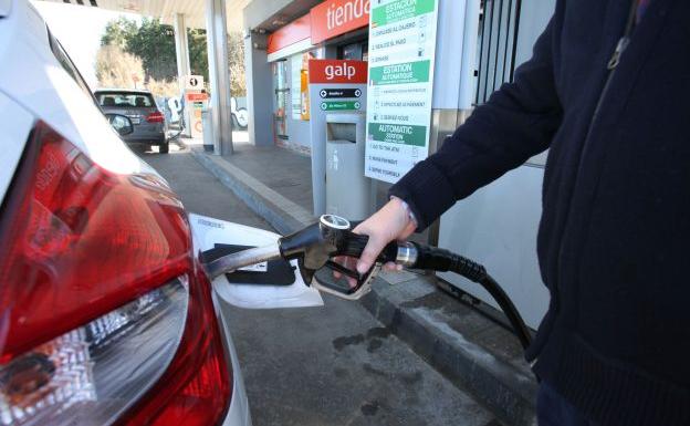 Gasolinera con régimen de autoservicio.