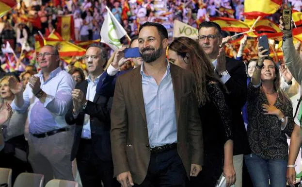 El presidente de Vox, Santiago Abascal, durante el acto que la formación celebró en el Palacio de Vistalegre de Madrid.
