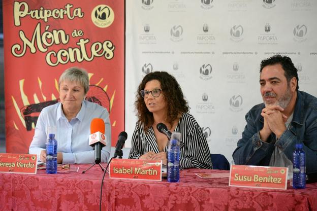 La concejala Verdú, la alcaldesa Martín y el director Benítez. 